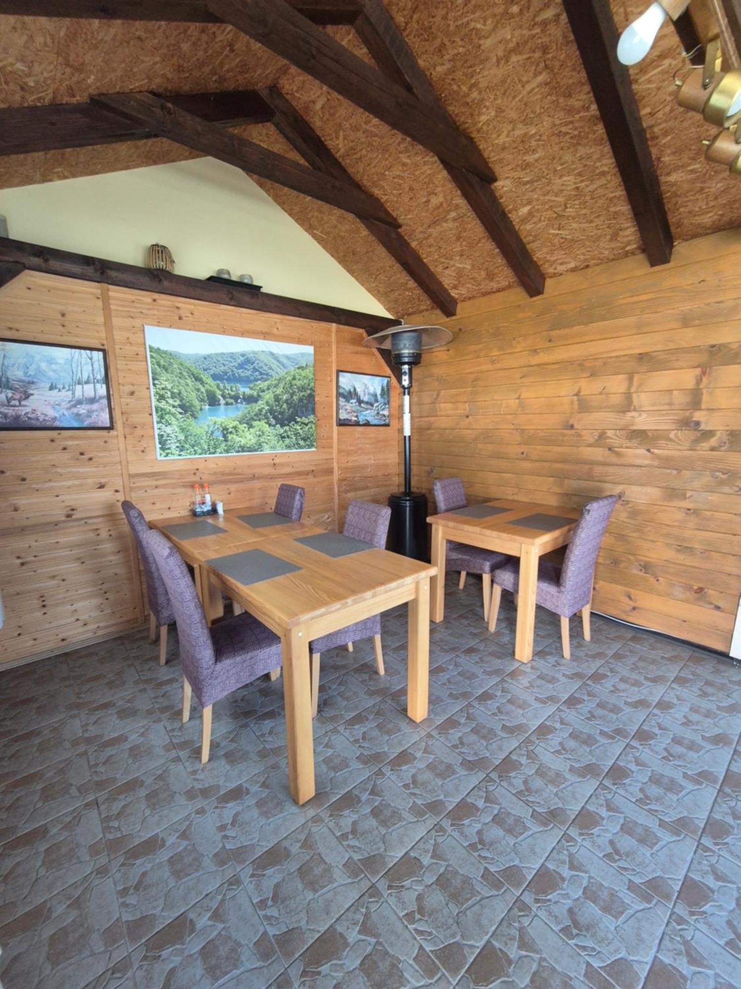 Nocľah s raňajkami Plitvice House Rosha