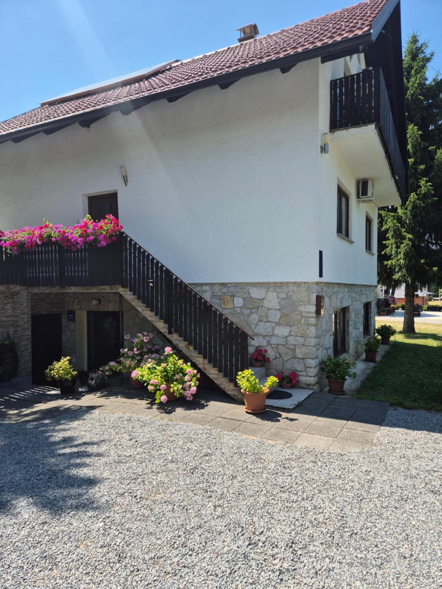 Plitvice House Rosha Nocľah s raňajkami Jezerce